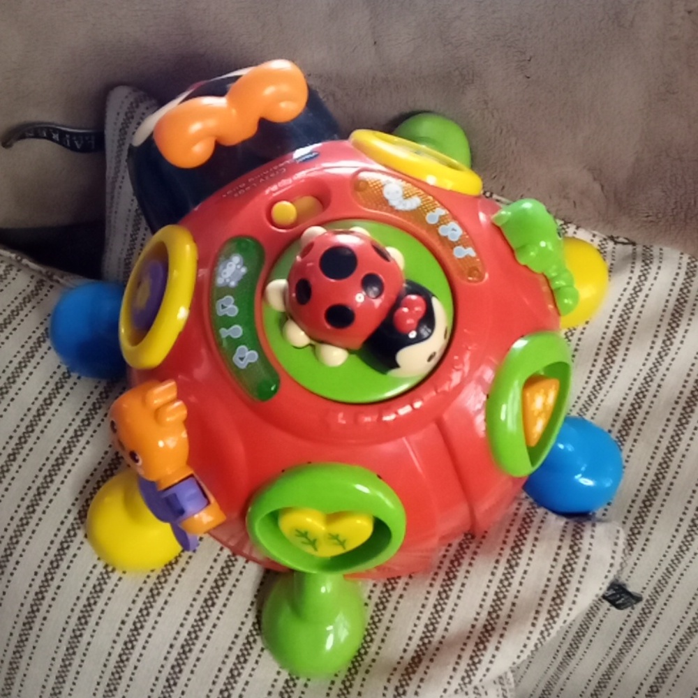 Crazy Legs Learning Bugs Toy - Red and Black V - Tech GUC - Picture 3 of 4